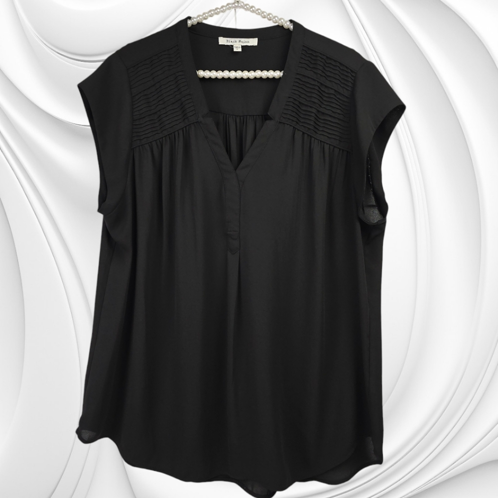 Black Rainn Black Blouse with Pleating